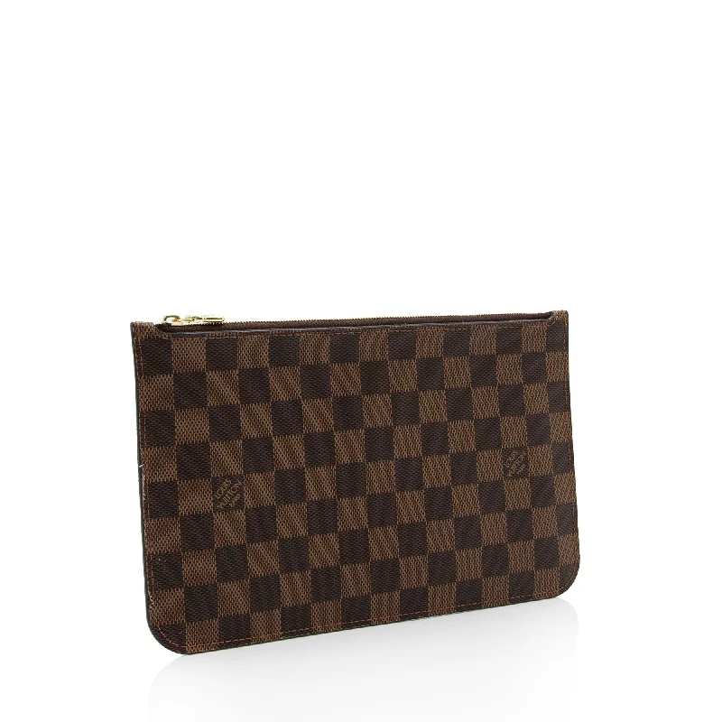 Louis Vuitton handbags with a beaded trim for a touch of glamourLouis Vuitton Damier Ebene Neverfull MM Pochette (oIYfs0)