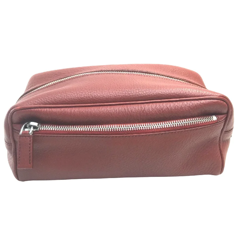 Ladies Prada shoulder bags with a wide - width strap for enhanced comfortPRADA Saffiano Clutch Bag