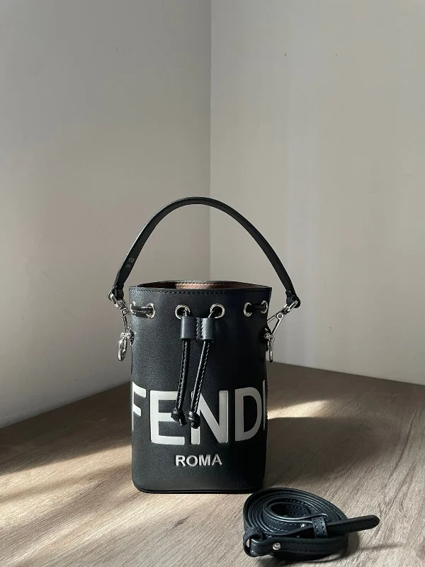 Ladies Fendi Peekaboo bags with a textured leather surface for a more tactile and luxurious feelNew Arrival Bags Fendi 049