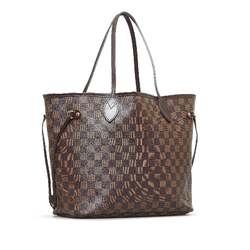 Louis Vuitton Petite Malle bags with a hard - shell structure for uniquenessLouis Vuitton Damier Ebene Neverfull MM (rvXCWT)