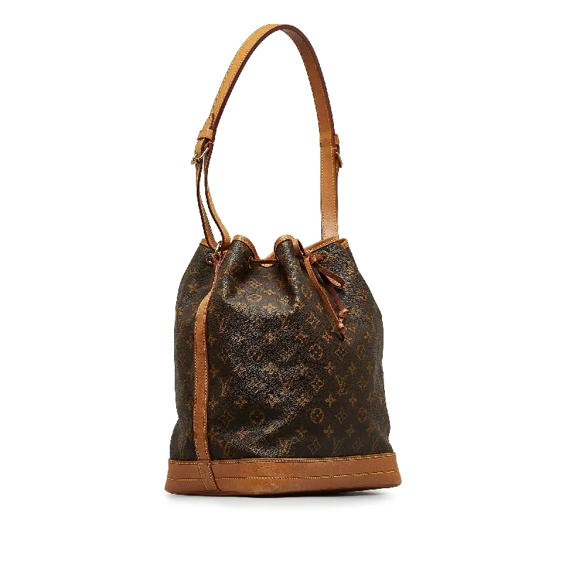 Louis Vuitton tote bags with a spacious interior and multiple pocketsLOUIS VUITTON Monogram Noe GM Bucket Bag