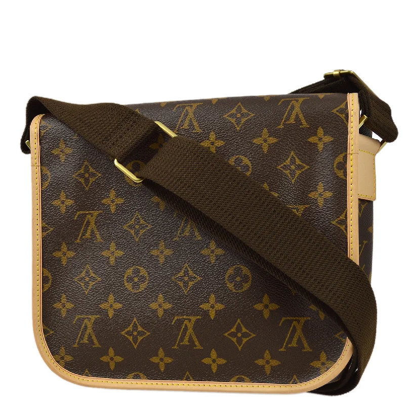 Louis Vuitton bags with a snap - button closure and a decorative charm for styleLouis Vuitton 2006 Monogram Messenger Bosphore PM M40106