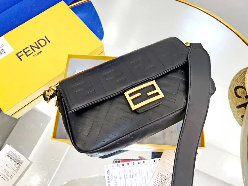 Fendi Baguette bags with a detachable shoulder strap for hands - free convenienceLuxury  Bags Fendi 257