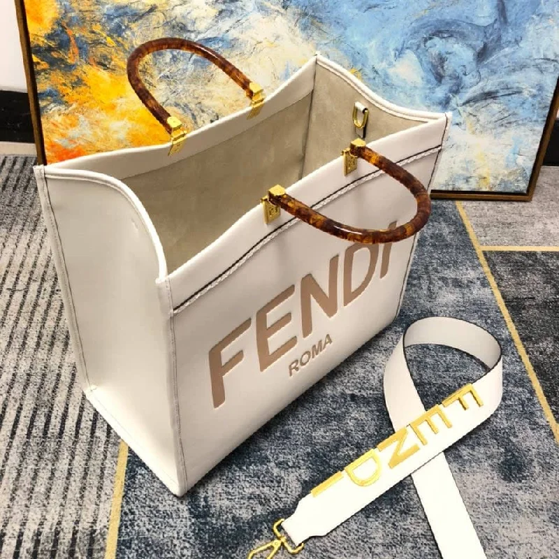 Medium - sized Fendi shoulder bags in rich, deep colors like burgundy for a sophisticated appearanceNew Arrival Bags Fendi 032