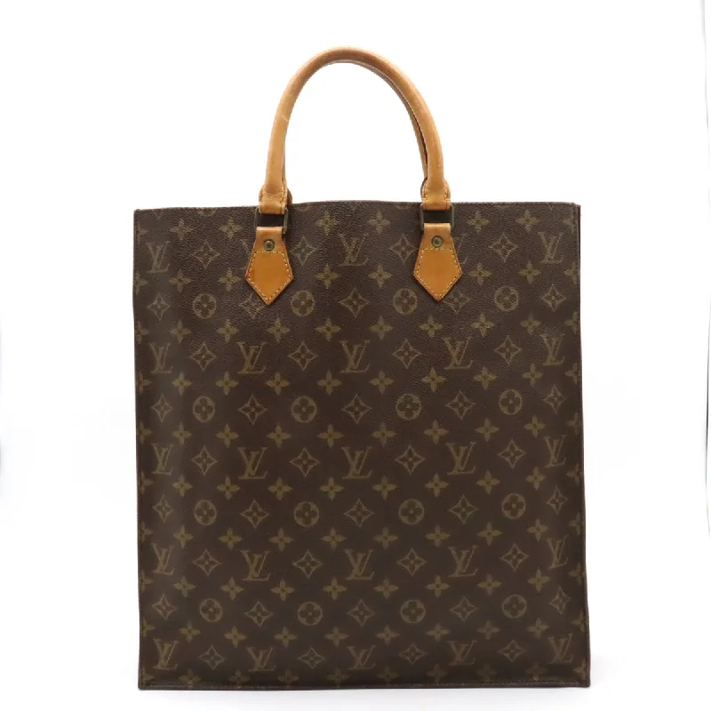 Louis Vuitton Petite Malle bags with a hard - shell structure for uniquenessLouis Vuitton Sac Plat M51140