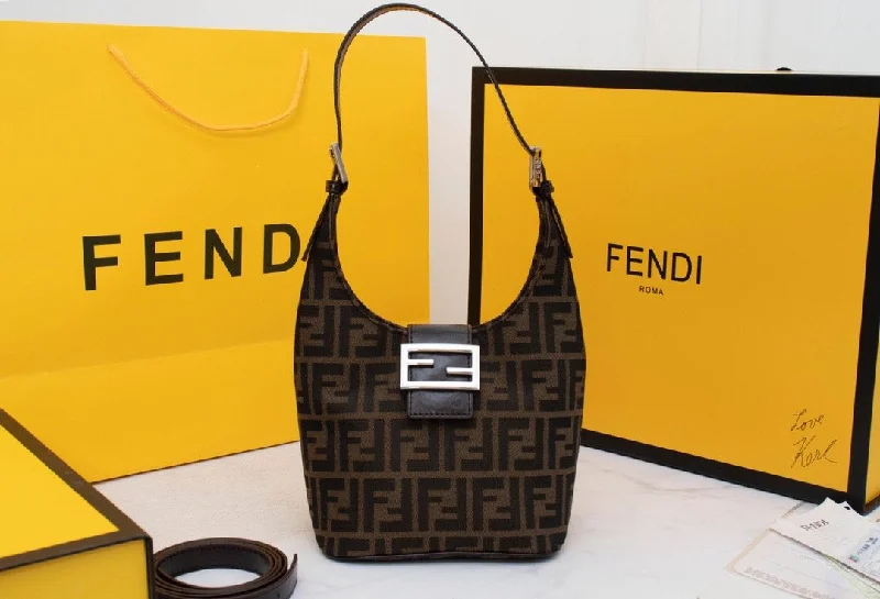 Ladies Fendi Peekaboo bags with a front - pocket organizer for quick access to essentialsNew Arrival Bags Fendi 018