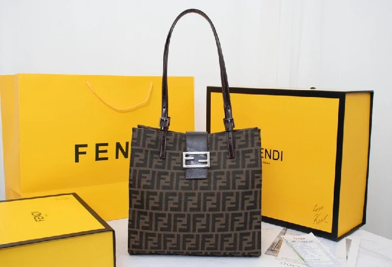 Fendi tote bags with a self - cleaning interior lining for easy maintenanceNew Arrival Bags Fendi 027