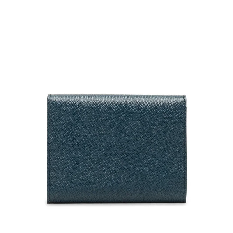 Small - sized Prada Saffiano leather bags for a compact and stylish carryPRADA Saffiano Wallet