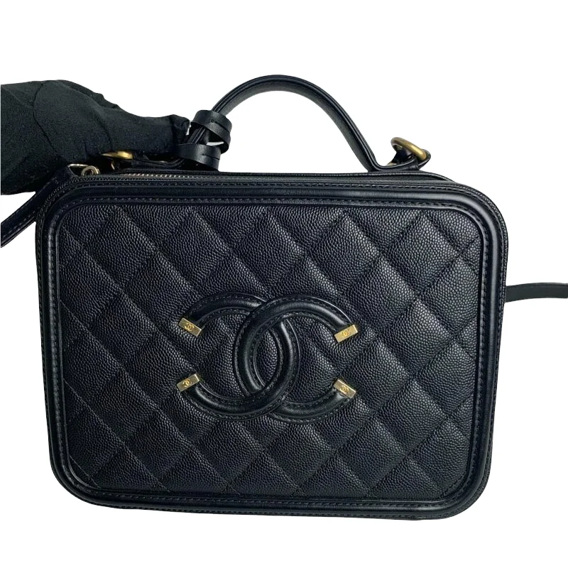 Chanel Lightweight Handbag for Daily ErrandsChanel Lightweight Handbag for Daily ErrandsCC Filigree Medium Caviar Vanity Black GHW