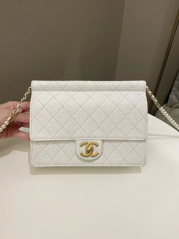 Chanel bags for a polished and professional appearanceChanel bags for a polished and professional appearanceChanel Pearl Chain Flap Bag White Stiff Lambskin