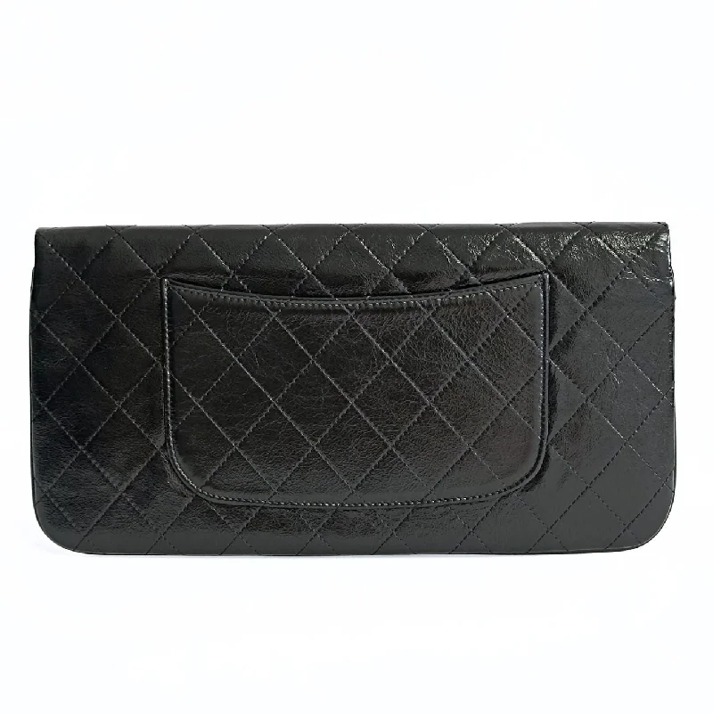 Chanel bags with iconic stitching detailsChanel bags with iconic stitching detailsCHANEL Chanel Chanel Clutch handbag in matelasse black leather