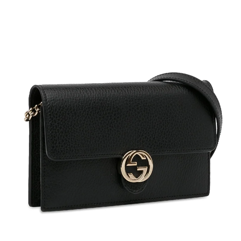 Gucci handbags for women with a metal - framed claspGucci Interlocking G Dollar Wallet on Chain 7IgP4a)