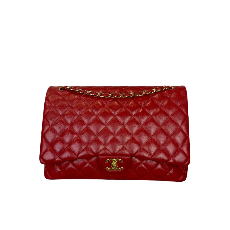 Chanel bags with the perfect balance of luxury and functionalityChanel bags with the perfect balance of luxury and functionalityDouble Flap Maxi Lambskin Red GHW