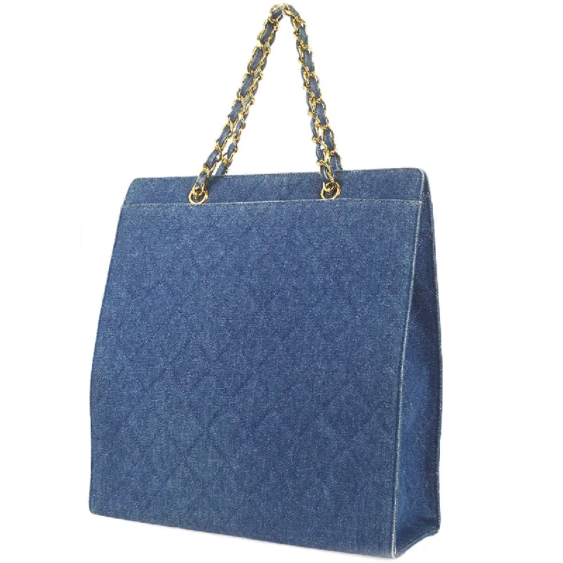 Chanel bags with modern touchesChanel bags with modern touchesCHANEL Chain Tote Handbag Indigo Denim 68451