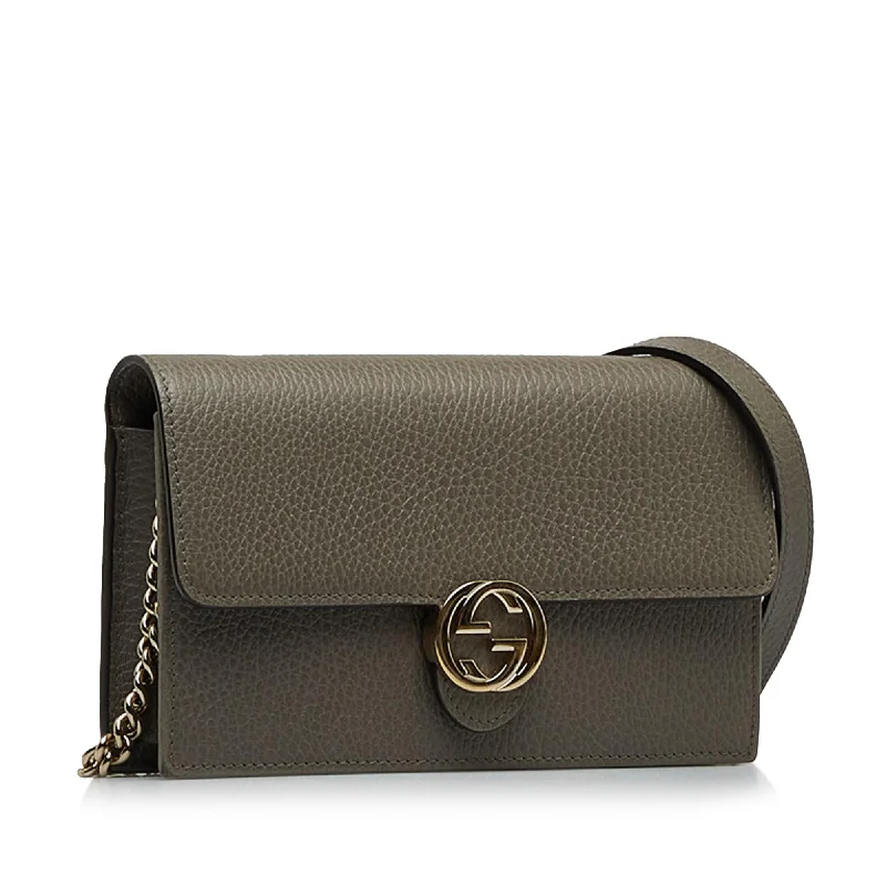 Ladies Gucci shoulder bags with a single - handle designGucci Interlocking G Wallet On Chain (GA6QAo)