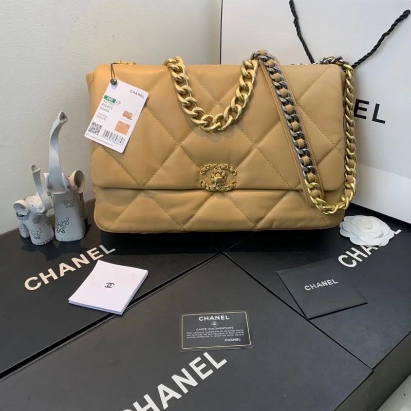 Chanel Handbag with Adjustable Strap for ComfortChanel Handbag with Adjustable Strap for ComfortChanel -Bags - CHL Bags - 802