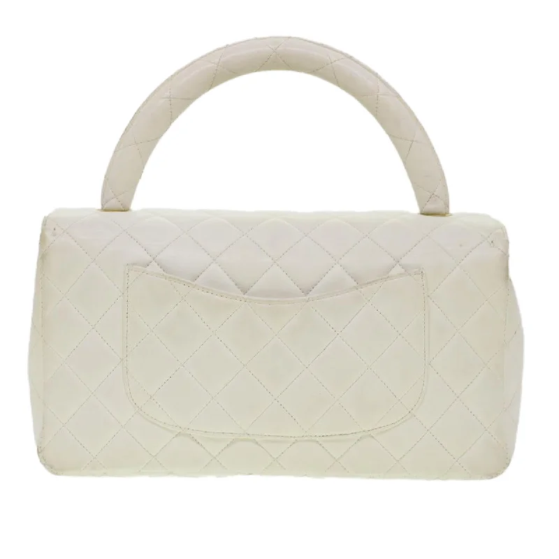 Chanel bags with classic and elegant designsChanel bags with classic and elegant designsCHANEL Child Bag Hand Bag Lamb Skin White CC  yk7389B