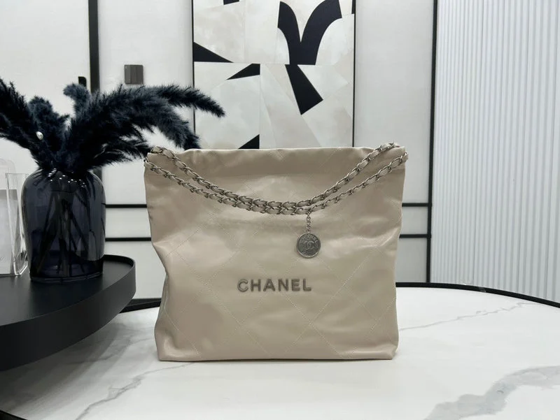 Chanel Chain Strap Handbag for Everyday UseChanel Chain Strap Handbag for Everyday UseChanel -Bags - CHL Bags - 287